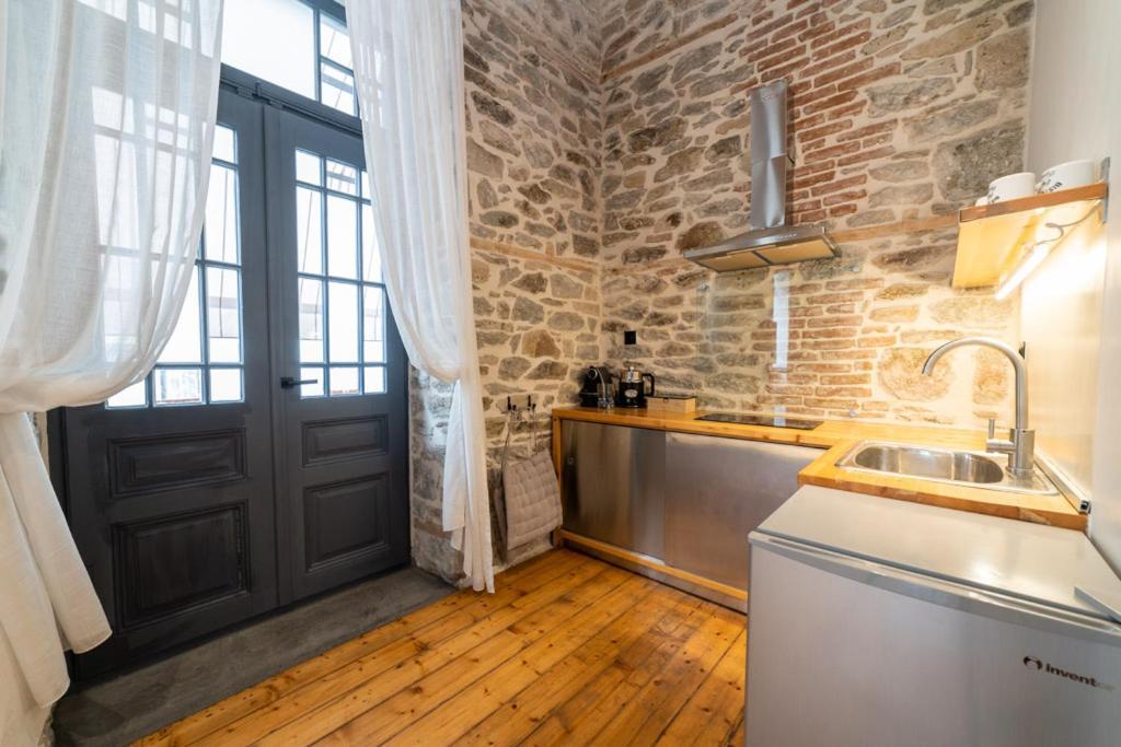 Pomegranate Suites Kavála Ngoại thất bức ảnh