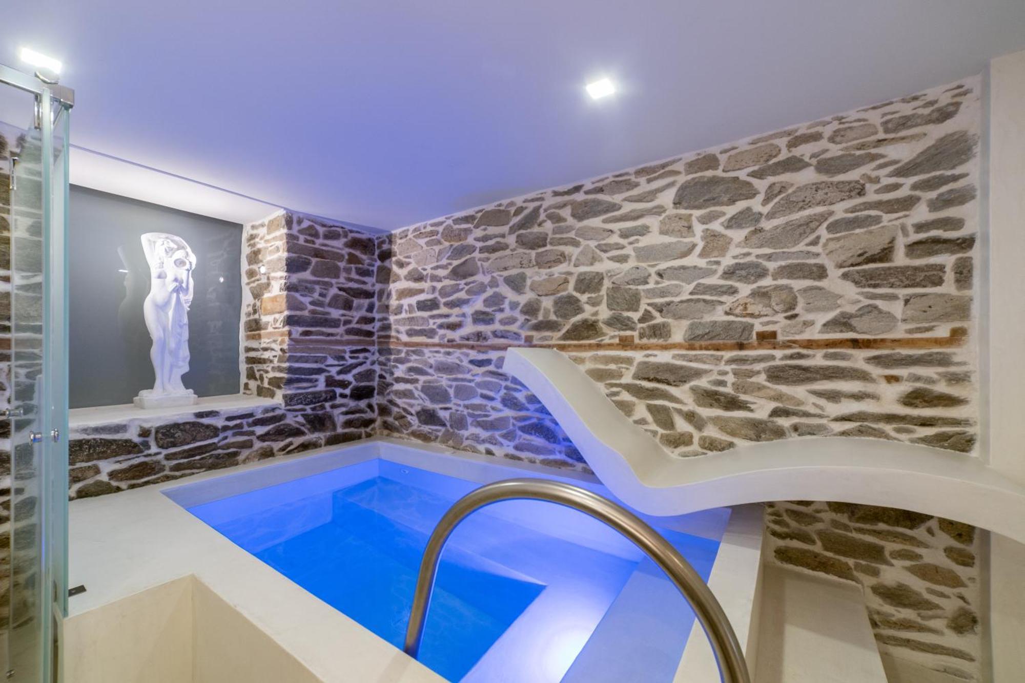 Pomegranate Suites Kavála Ngoại thất bức ảnh