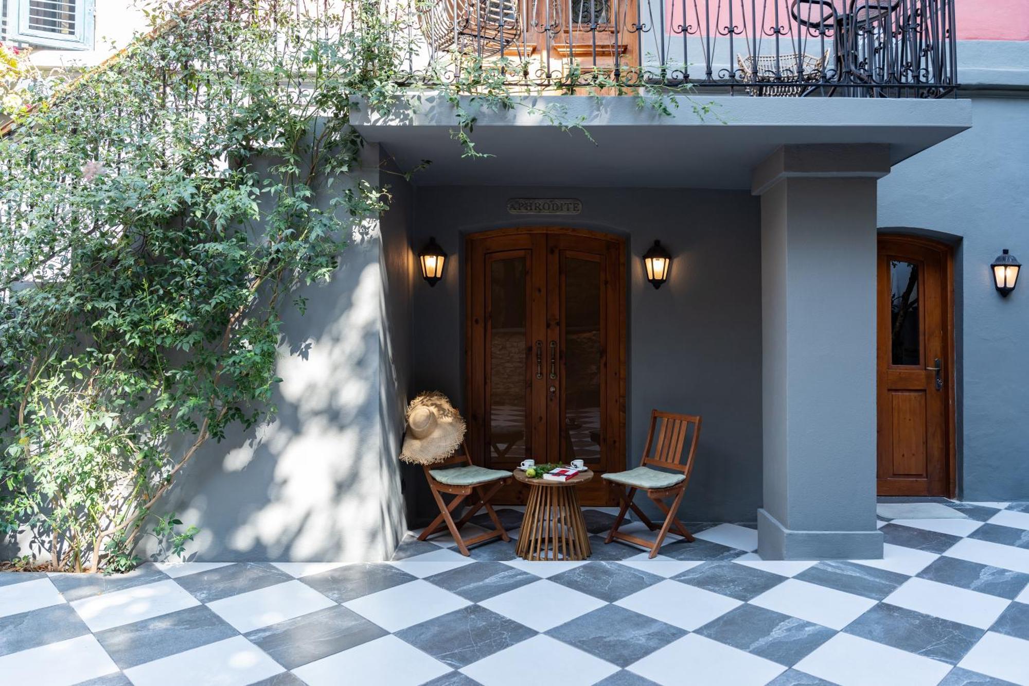 Pomegranate Suites Kavála Ngoại thất bức ảnh